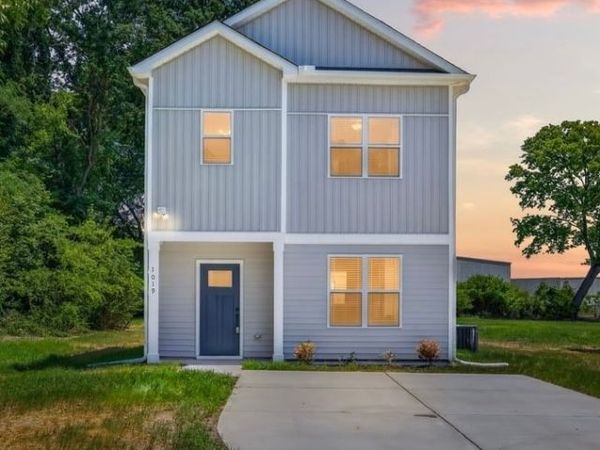 1019 E Harnett Street, Dunn, NC 28334