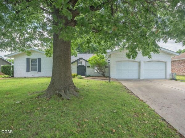 2905 S Illinois Avenue , Joplin, MO 64804