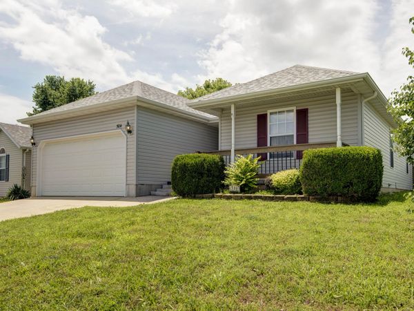 504 W Woodbine Road , Nixa, MO 65714