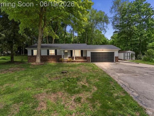 11387 Mart Road, Green Oak Twp, MI 48189