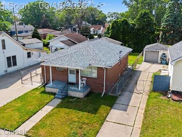 18825 Hanna Street, Melvindale, MI 48122