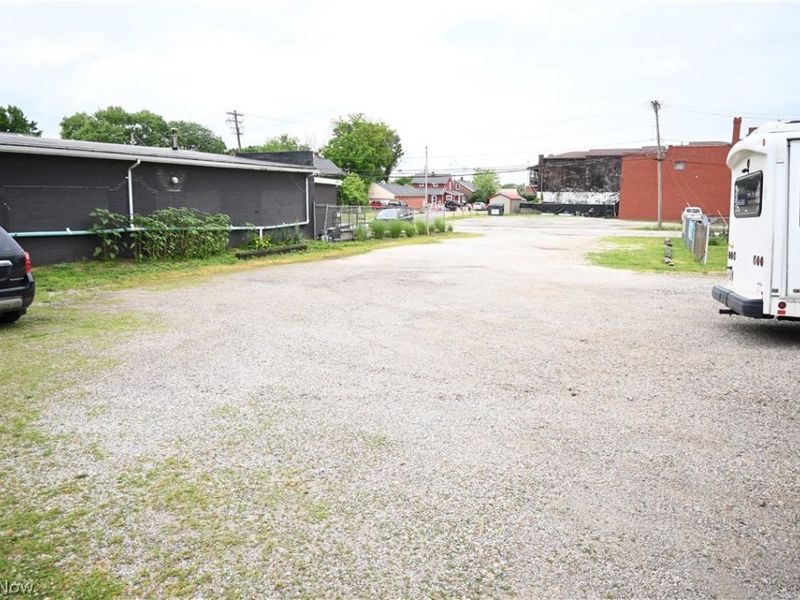 937 Wooster Road W, Barberton, OH 44203 Photo 38