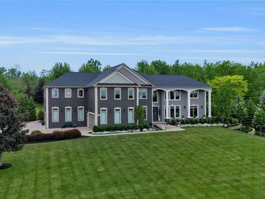 29 Grand View Trail, Orchard Park, NY 14127