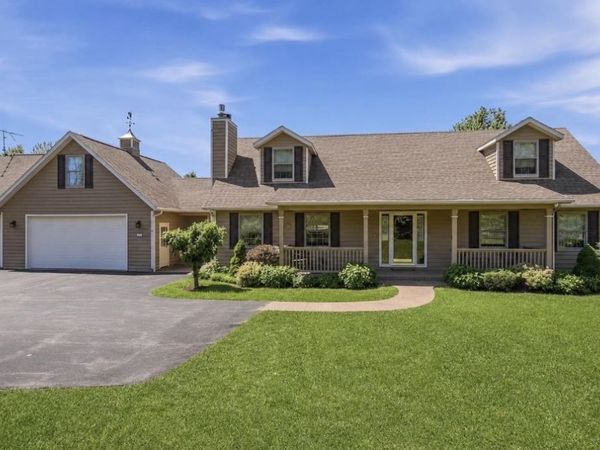 51 Shenandoah Dr, GALENA, IL 61036