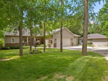 10060 SW 82nd Avenue, Ellendale, MN 56026