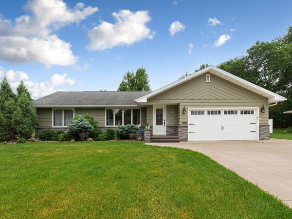 401 Murray Street , Owatonna, MN 55060