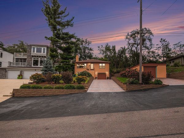 101 Shore Drive , Portage, IN 46368