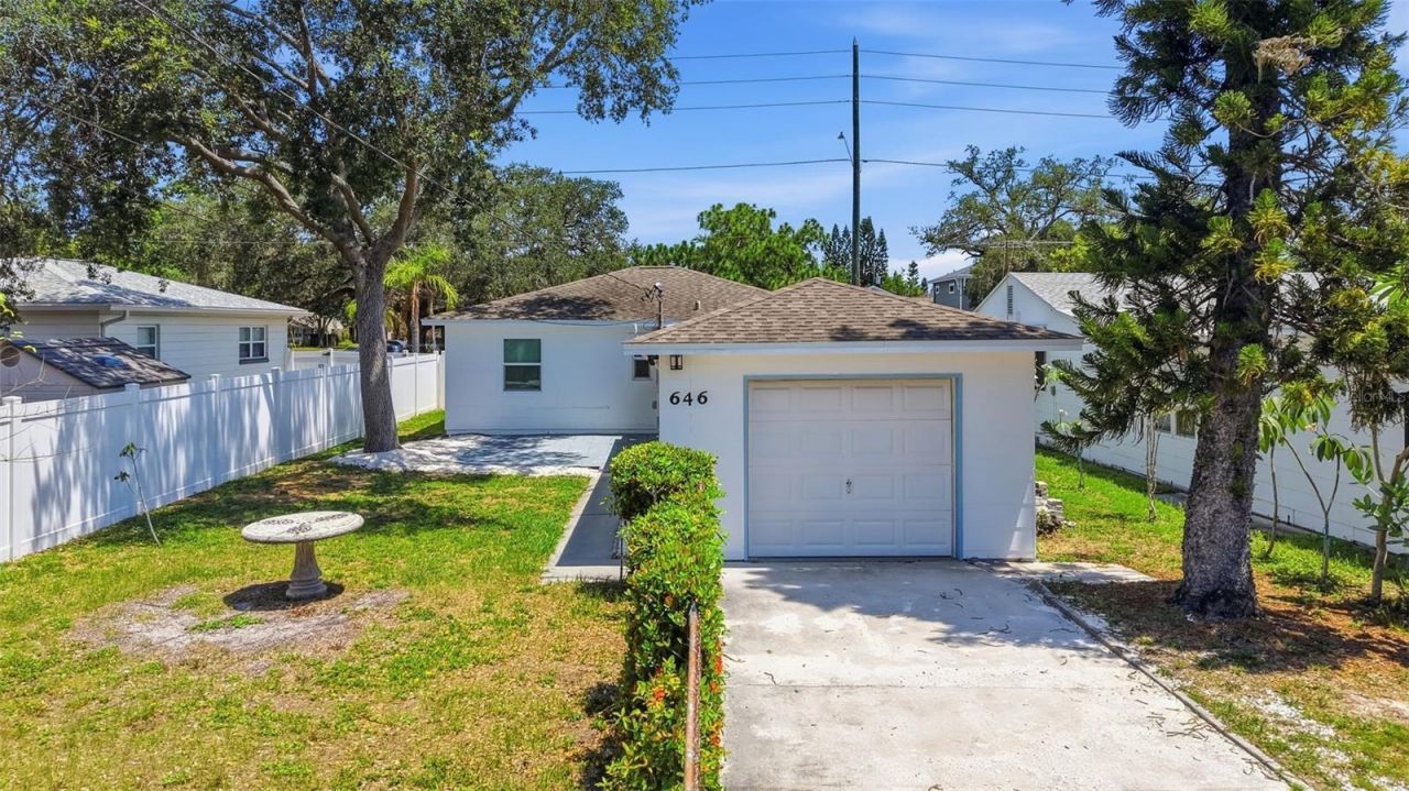 646 38th Avenue N, Saint Petersburg, FL 33704 Photo