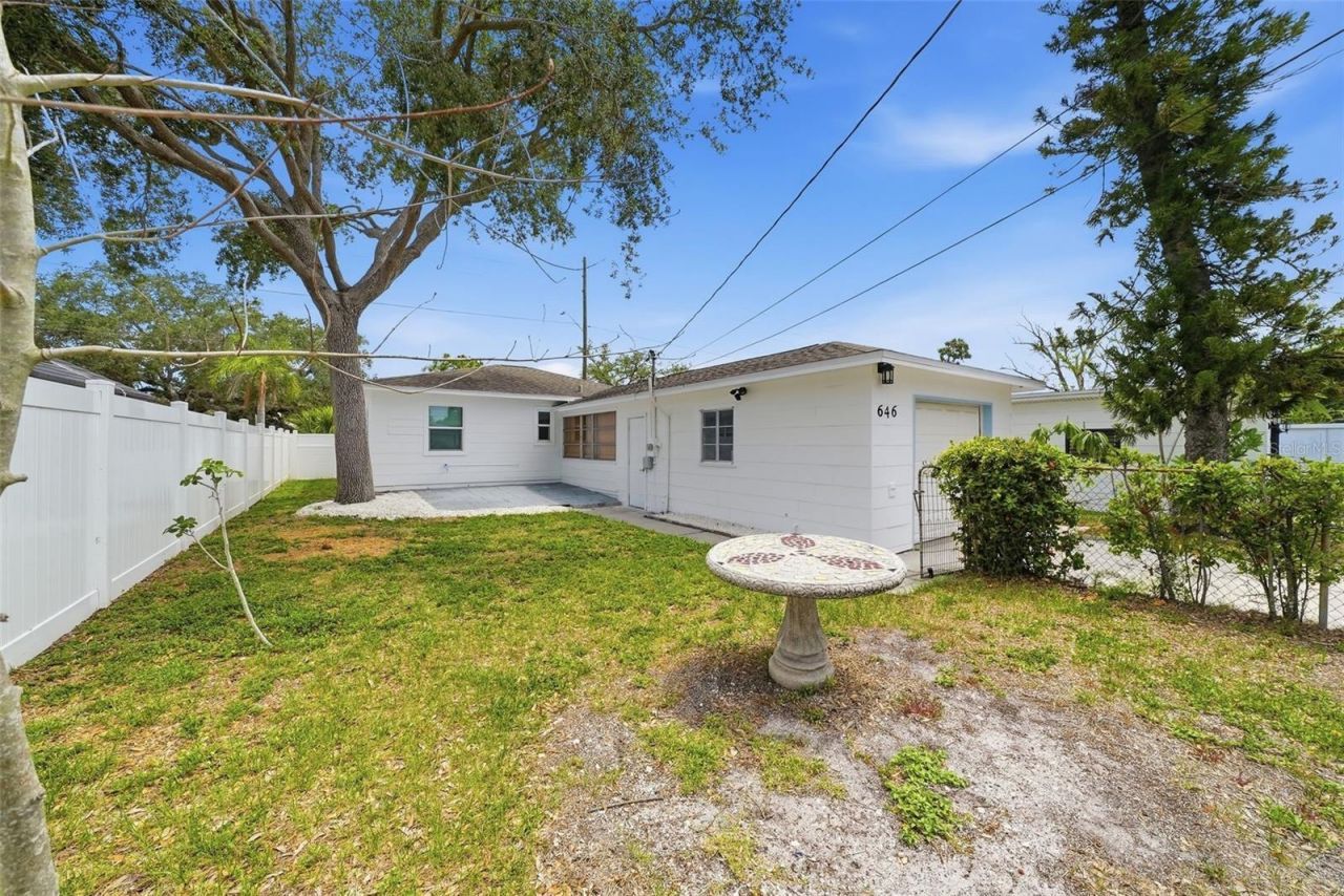 646 38th Avenue N, Saint Petersburg, FL 33704 Photo