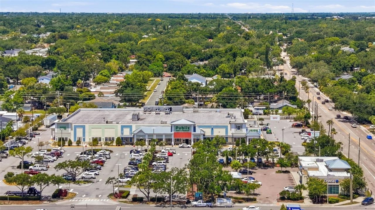 646 38th Avenue N, Saint Petersburg, FL 33704 Photo