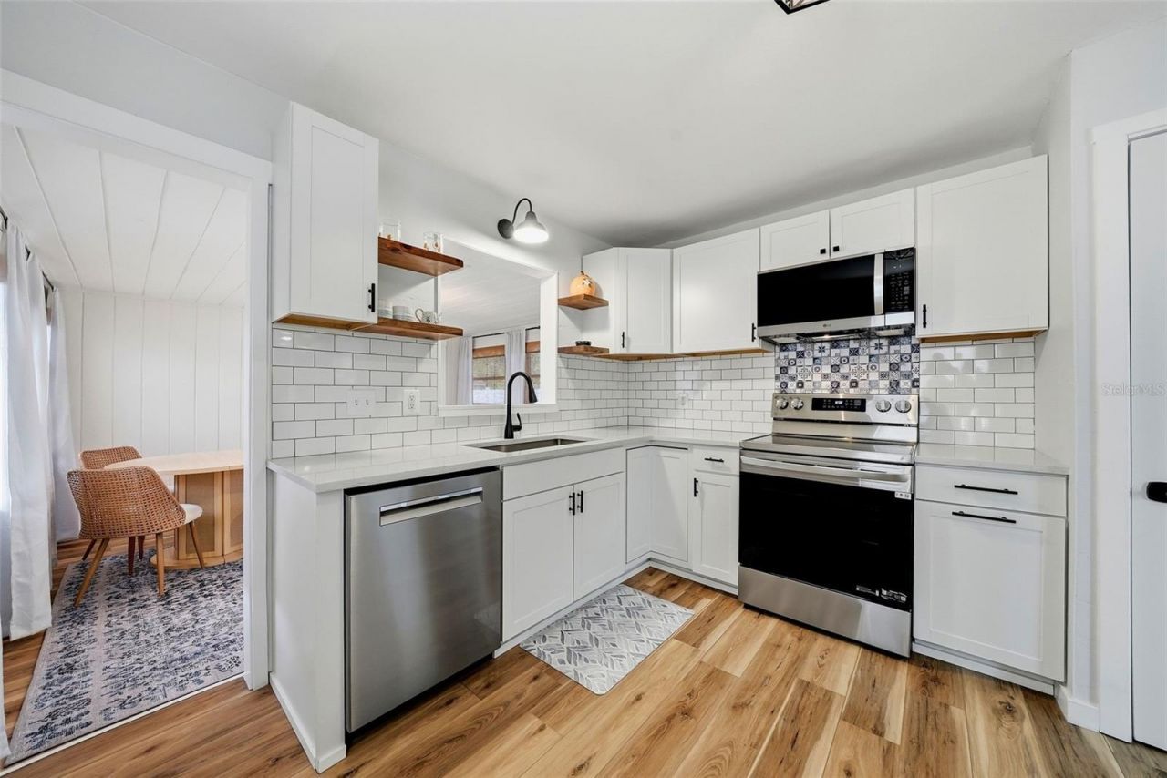 646 38th Avenue N, Saint Petersburg, FL 33704 Photo