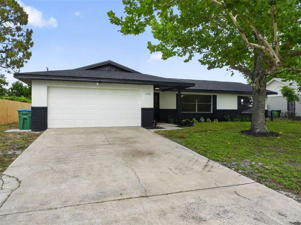 1132 ABAGAIL DRIVE , DELTONA, FL 32725