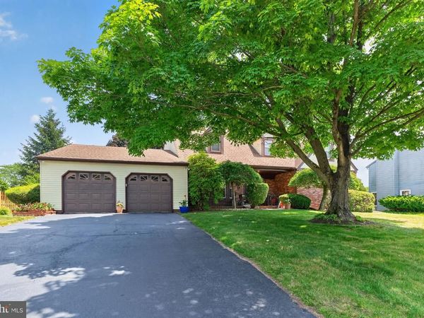 10 KREBS ROAD, PLAINSBORO, NJ 08536