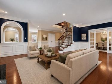 2138 PATRICK HENRY DRIVE, ARLINGTON, VA 22205