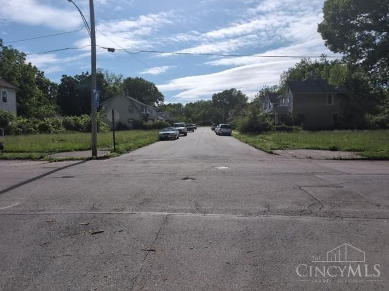 166 Reisinger Avenue, Dayton, OH 45417 Photo 4