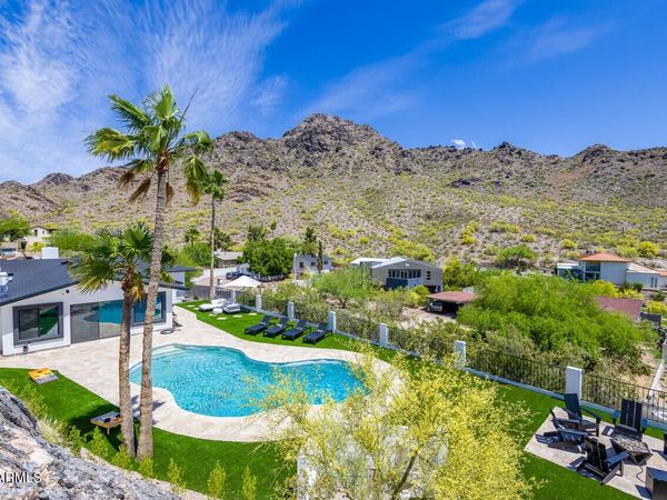2336 E ORANGEWOOD Avenue, Phoenix, AZ 85020