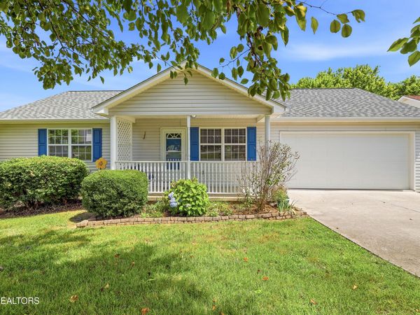 7544 Silveredge Rd, Knoxville, TN 37918