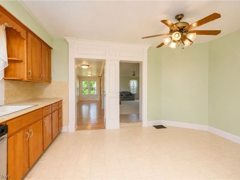 12201 King Church Avenue NW, Uniontown, OH 44685 Photo 10