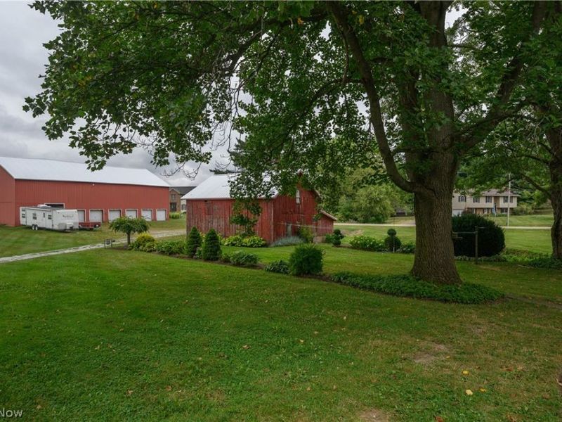 12201 King Church Avenue NW, Uniontown, OH 44685 Photo 5