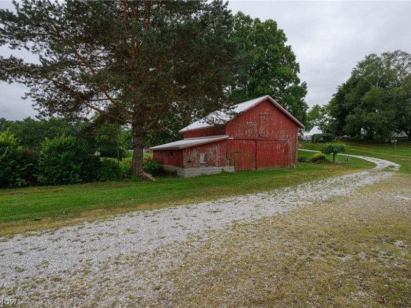 12201 King Church Avenue NW, Uniontown, OH 44685 Photo 9