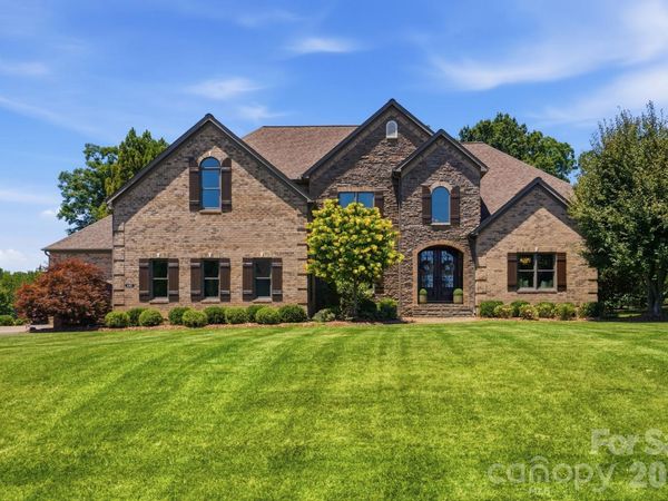 142 Riverchase Lane, Mooresville, NC 28115