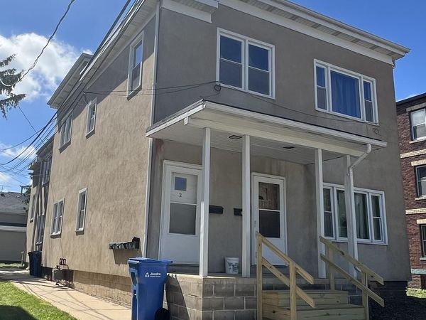 210 N Locust Avenue, New Hampton, IA 50659