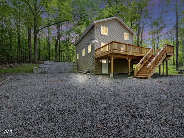 117 Sheridan Road, Hawley, PA 18428