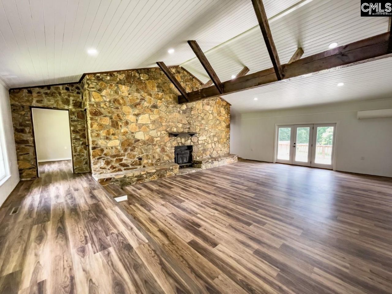2545 Silverstreet Road  Photo 7
