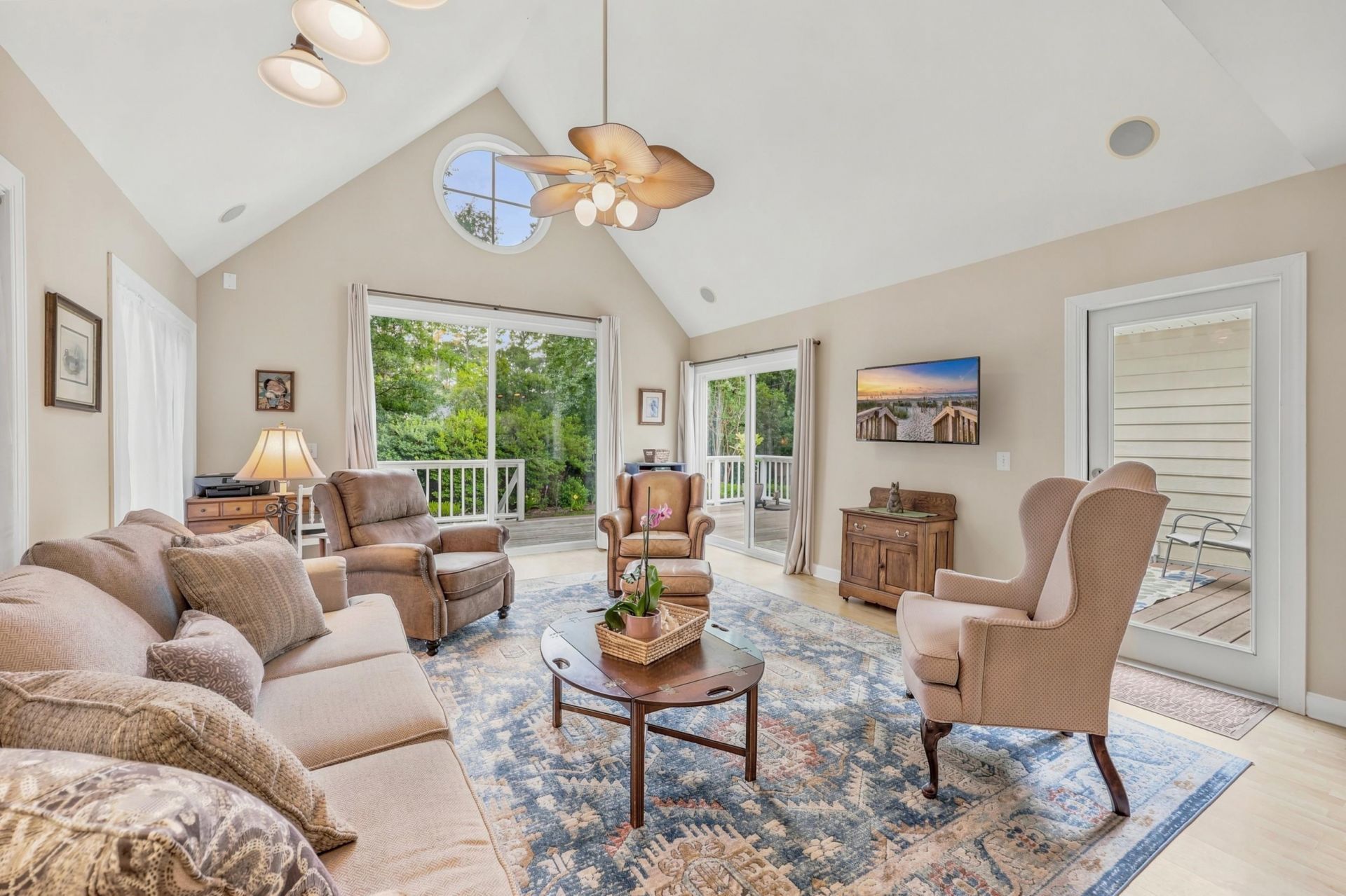 357 Aspen Loop  Photo 10