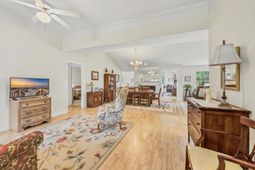 357 Aspen Loop  photo 4