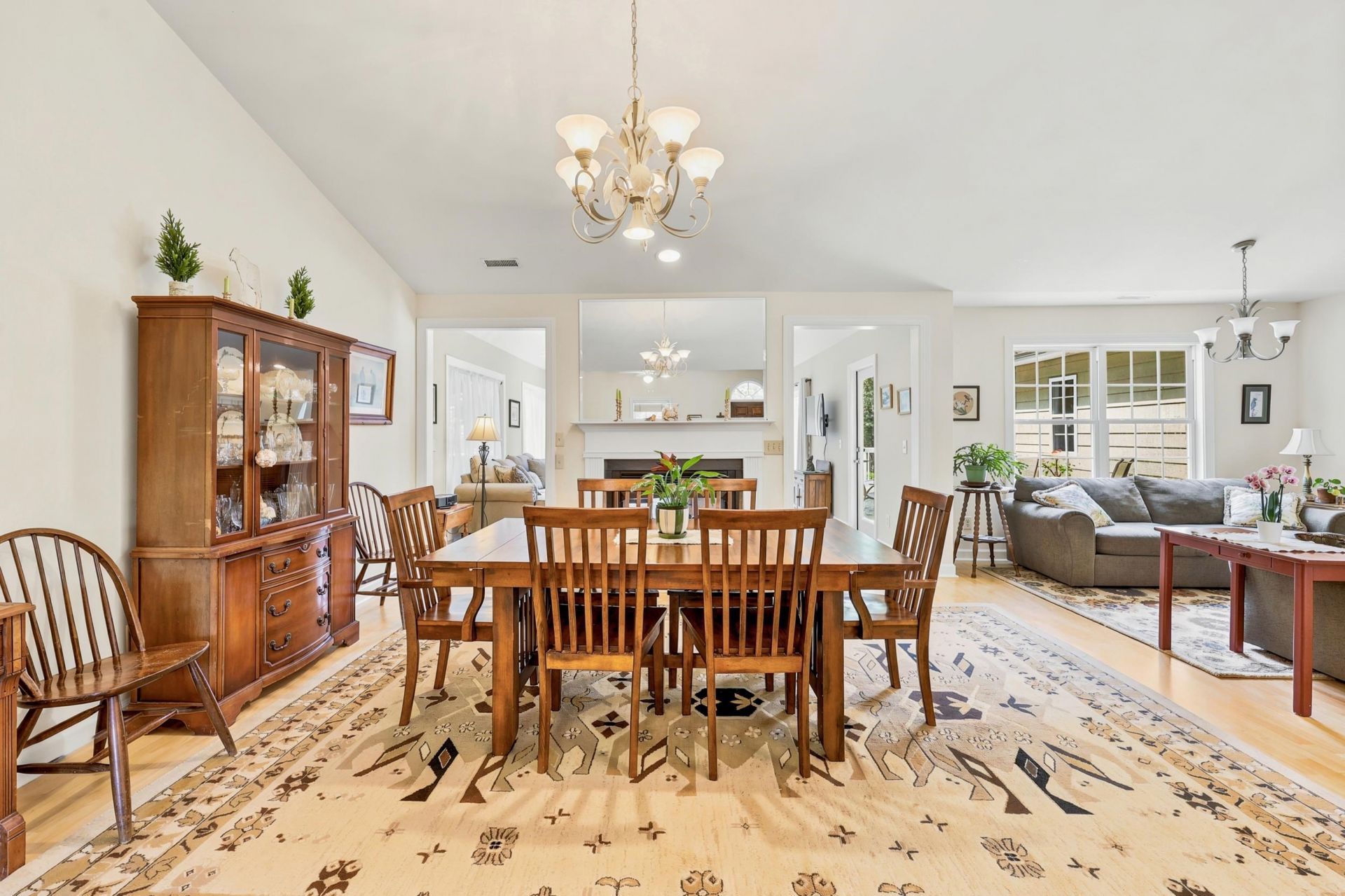 357 Aspen Loop  Photo 6
