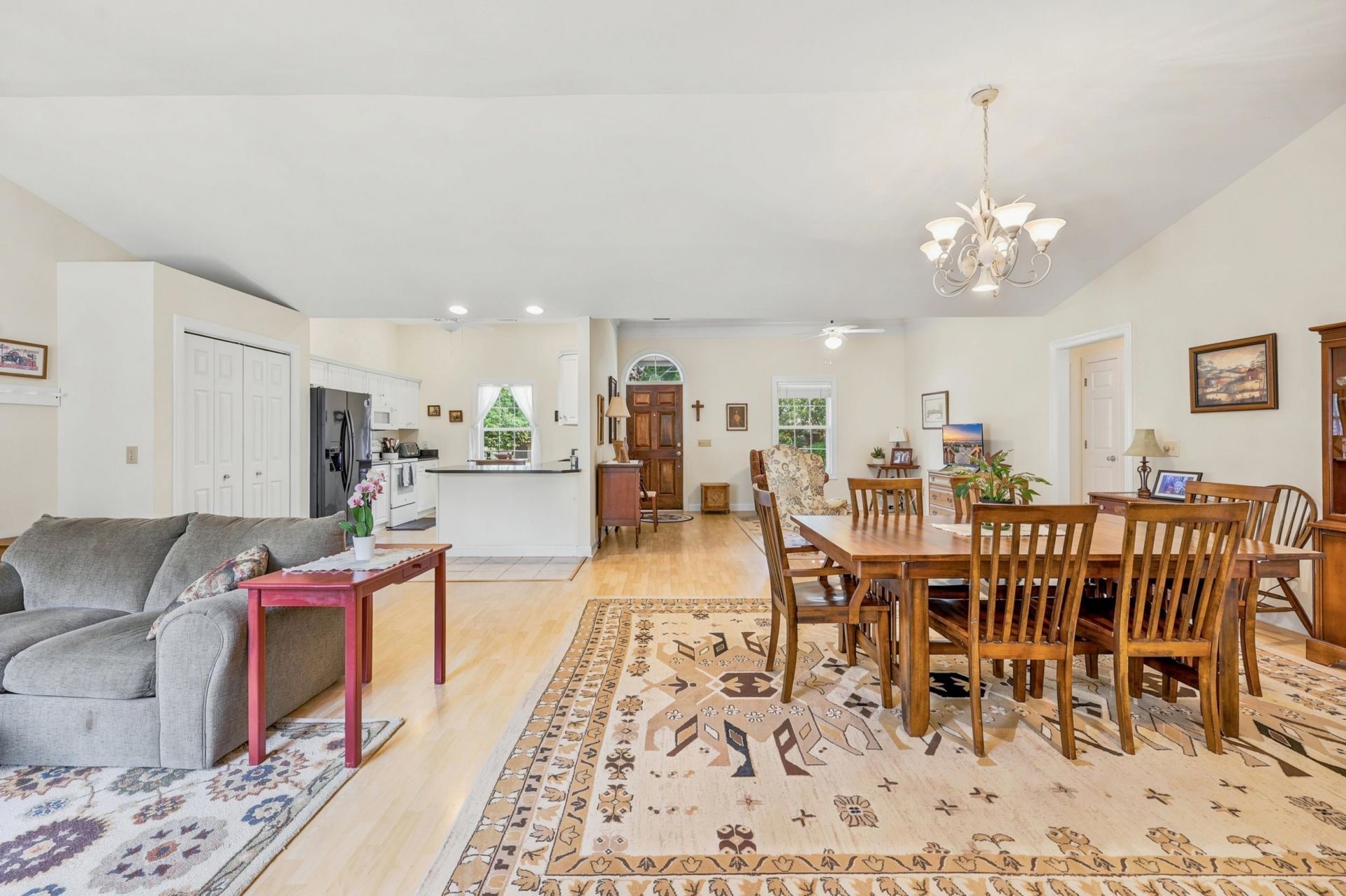 357 Aspen Loop  Photo 7
