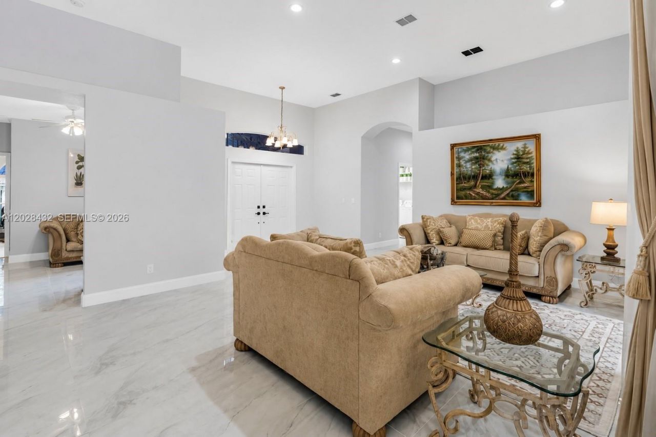 3852 Oak Ridge Cir, Weston, FL 33331 Photo