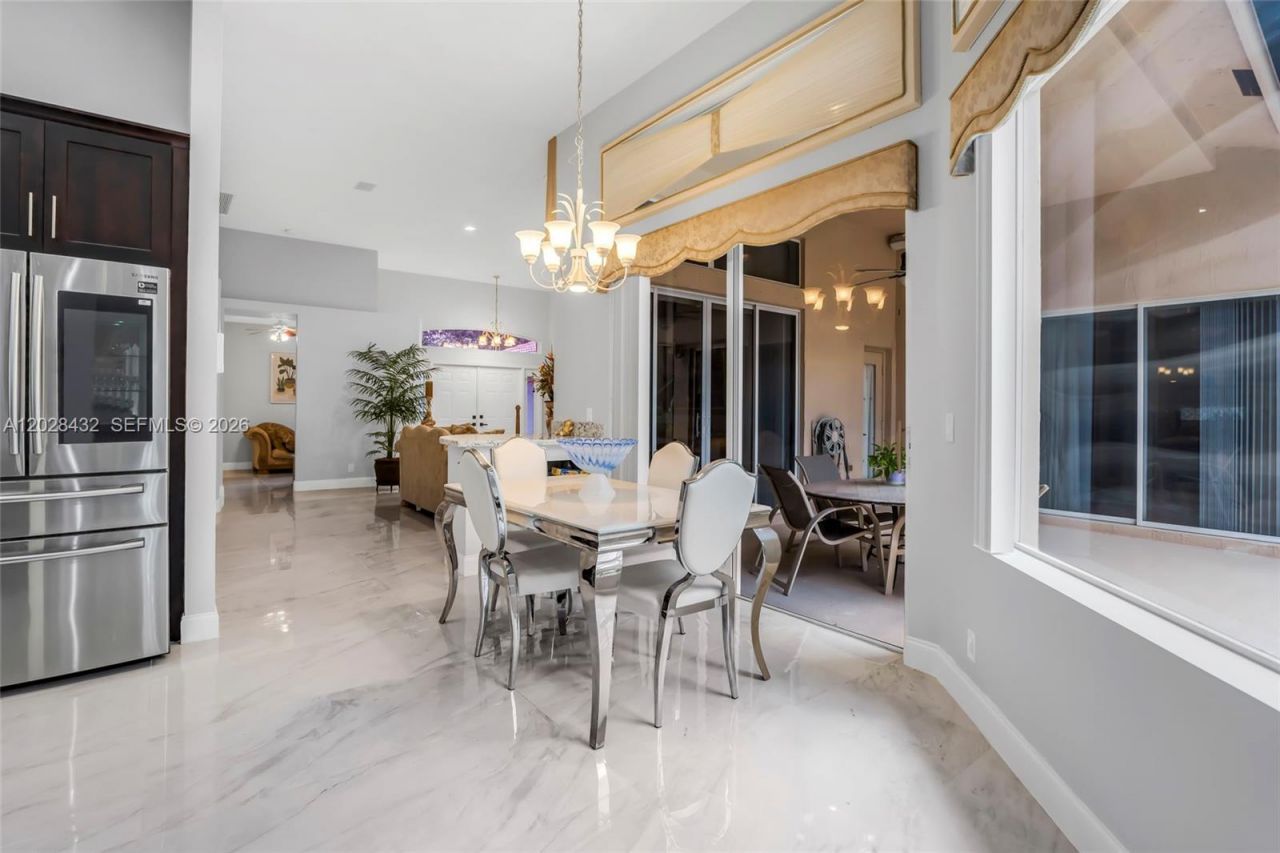 3852 Oak Ridge Cir, Weston, FL 33331 Photo