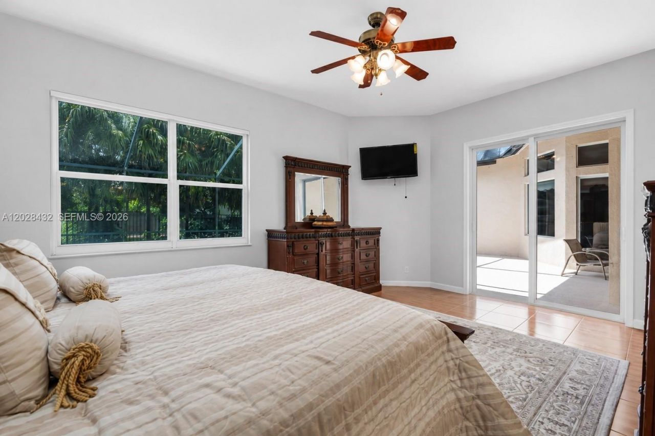 3852 Oak Ridge Cir, Weston, FL 33331 Photo