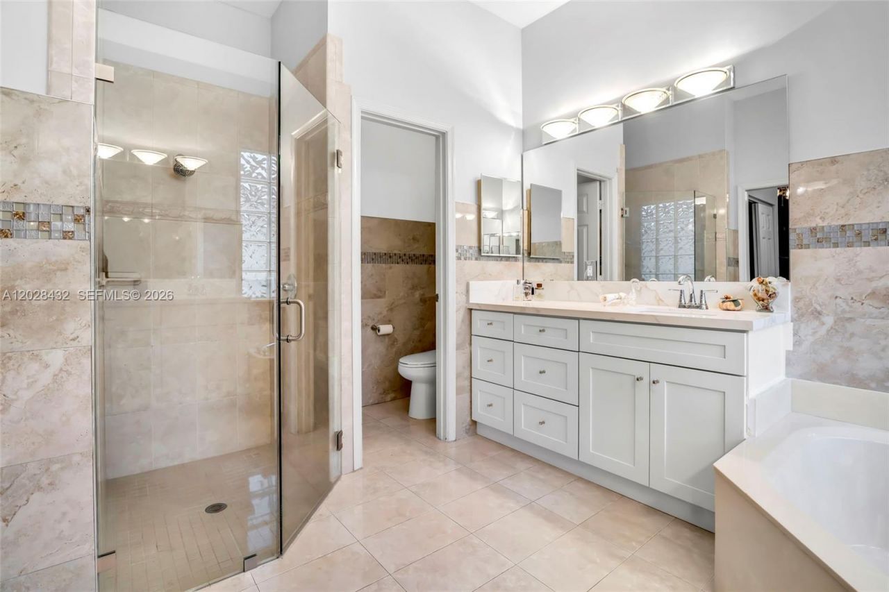 3852 Oak Ridge Cir, Weston, FL 33331 Photo