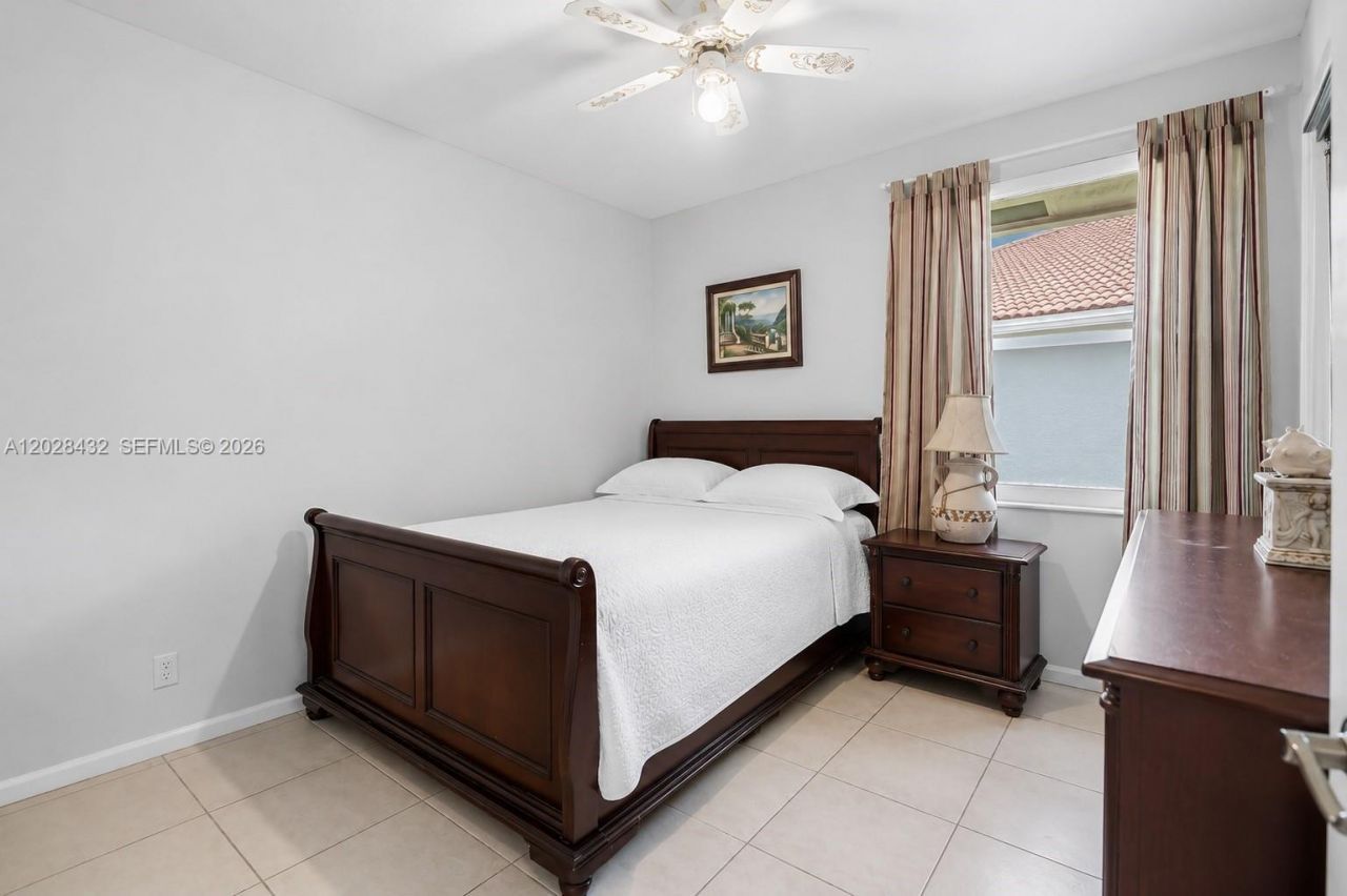 3852 Oak Ridge Cir, Weston, FL 33331 Photo