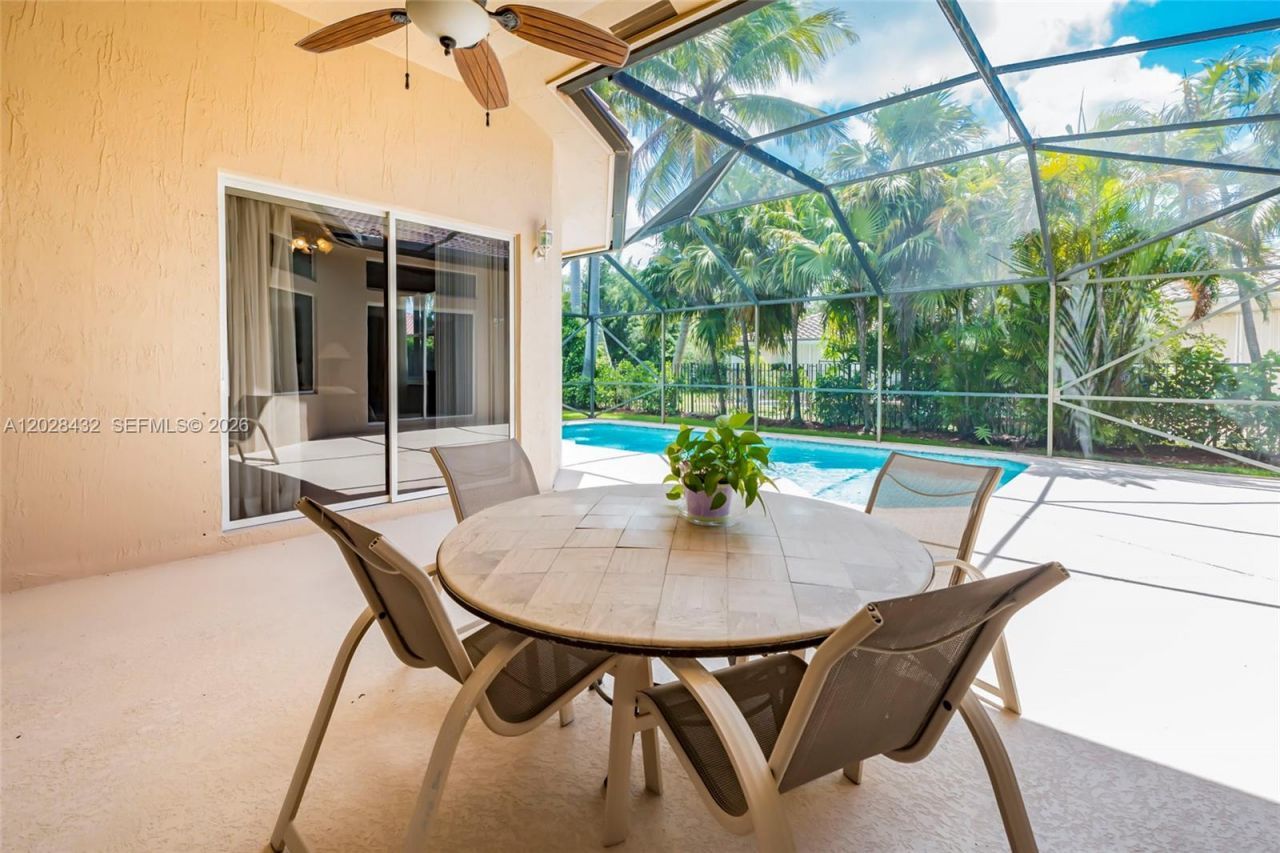 3852 Oak Ridge Cir, Weston, FL 33331 Photo