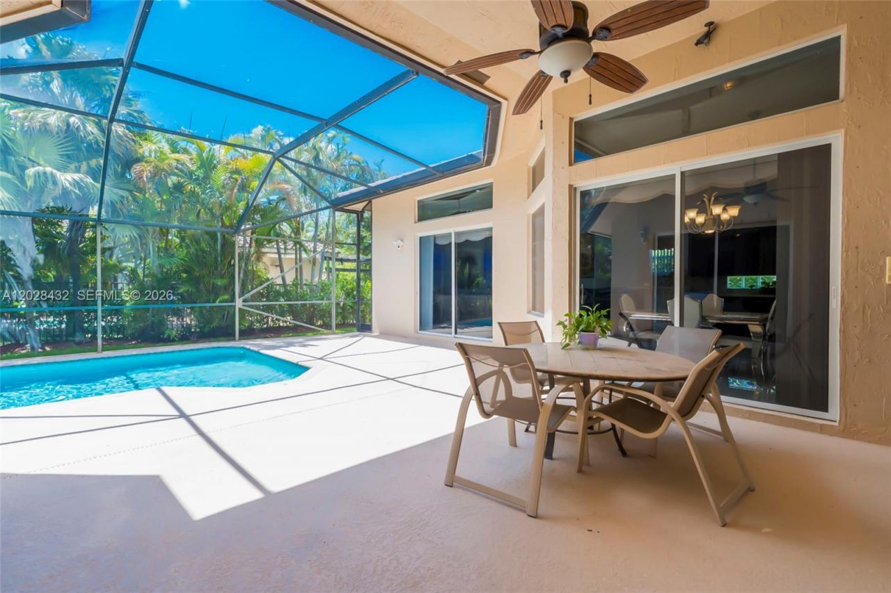 3852 Oak Ridge Cir, Weston, FL 33331 Photo