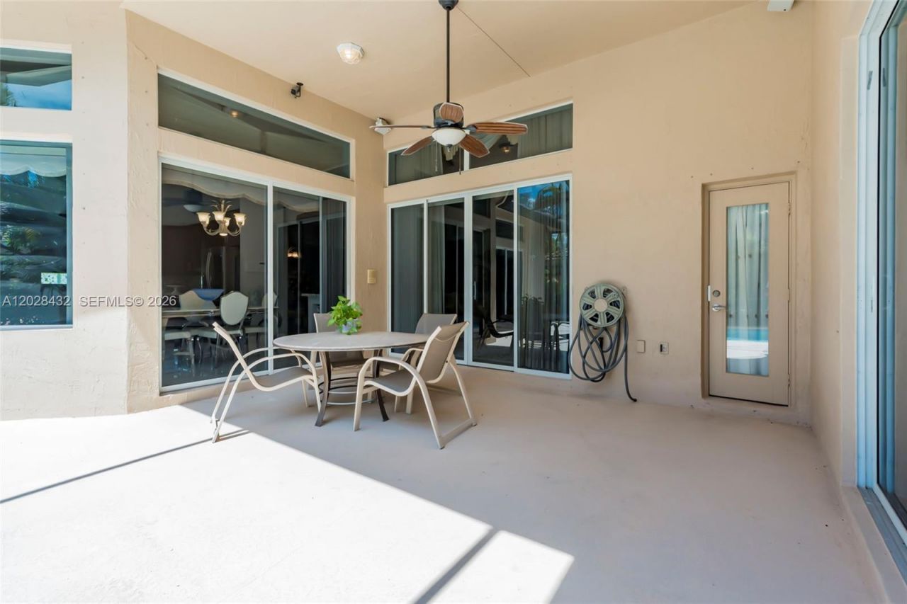 3852 Oak Ridge Cir, Weston, FL 33331 Photo