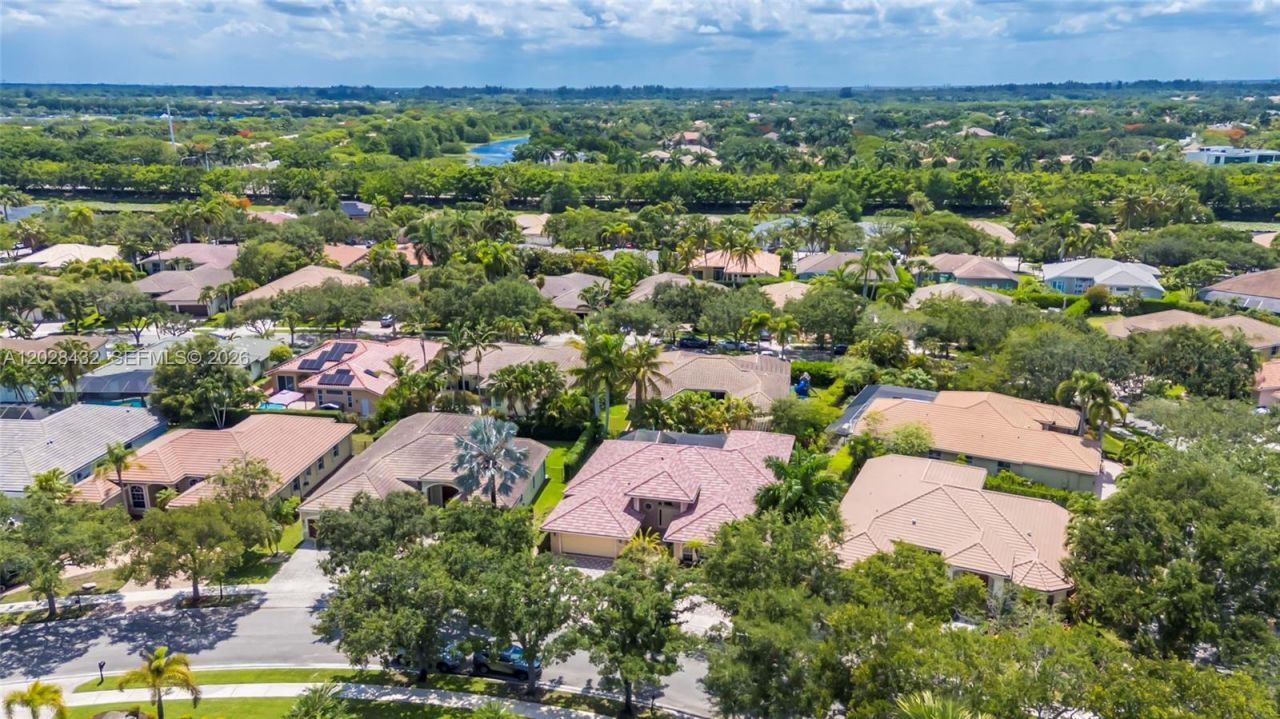 3852 Oak Ridge Cir, Weston, FL 33331 Photo