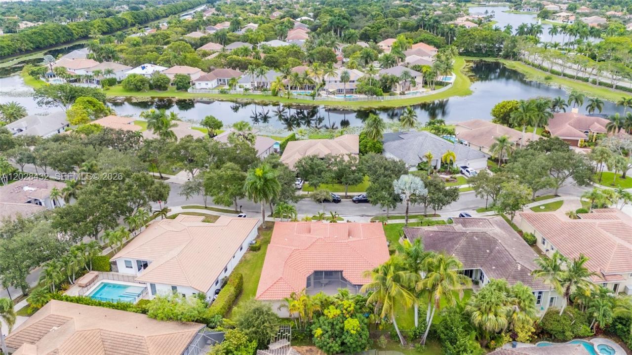 3852 Oak Ridge Cir, Weston, FL 33331 Photo