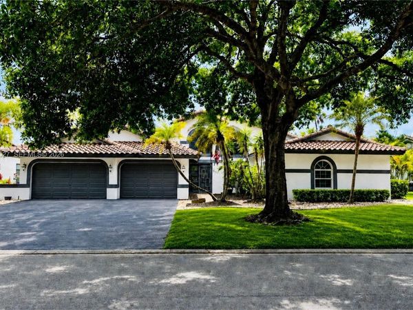 5366 NW 85th Ave , Coral Springs, FL 33067