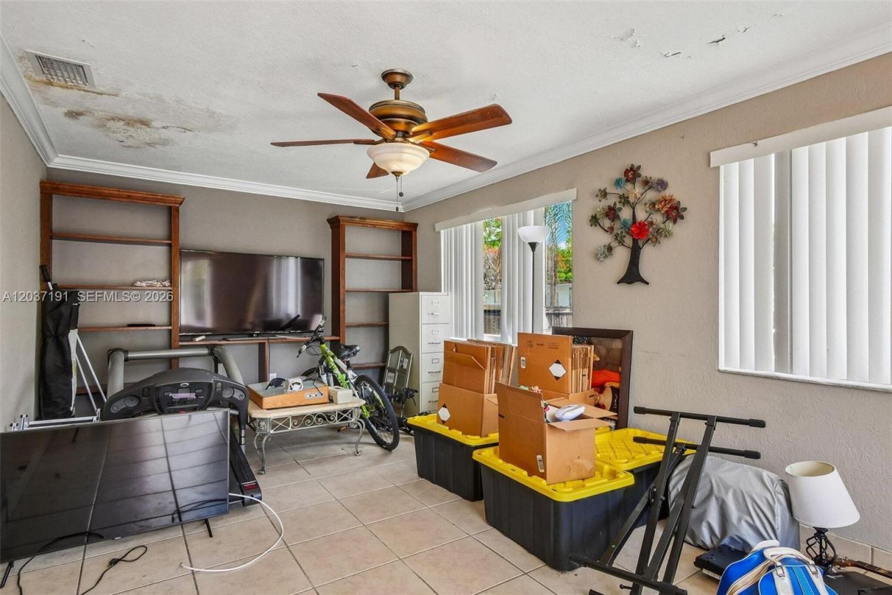 401 S 57th Ter, Hollywood, FL 33023 Photo