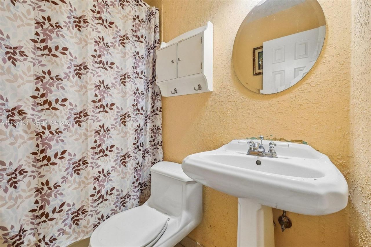 401 S 57th Ter, Hollywood, FL 33023 Photo