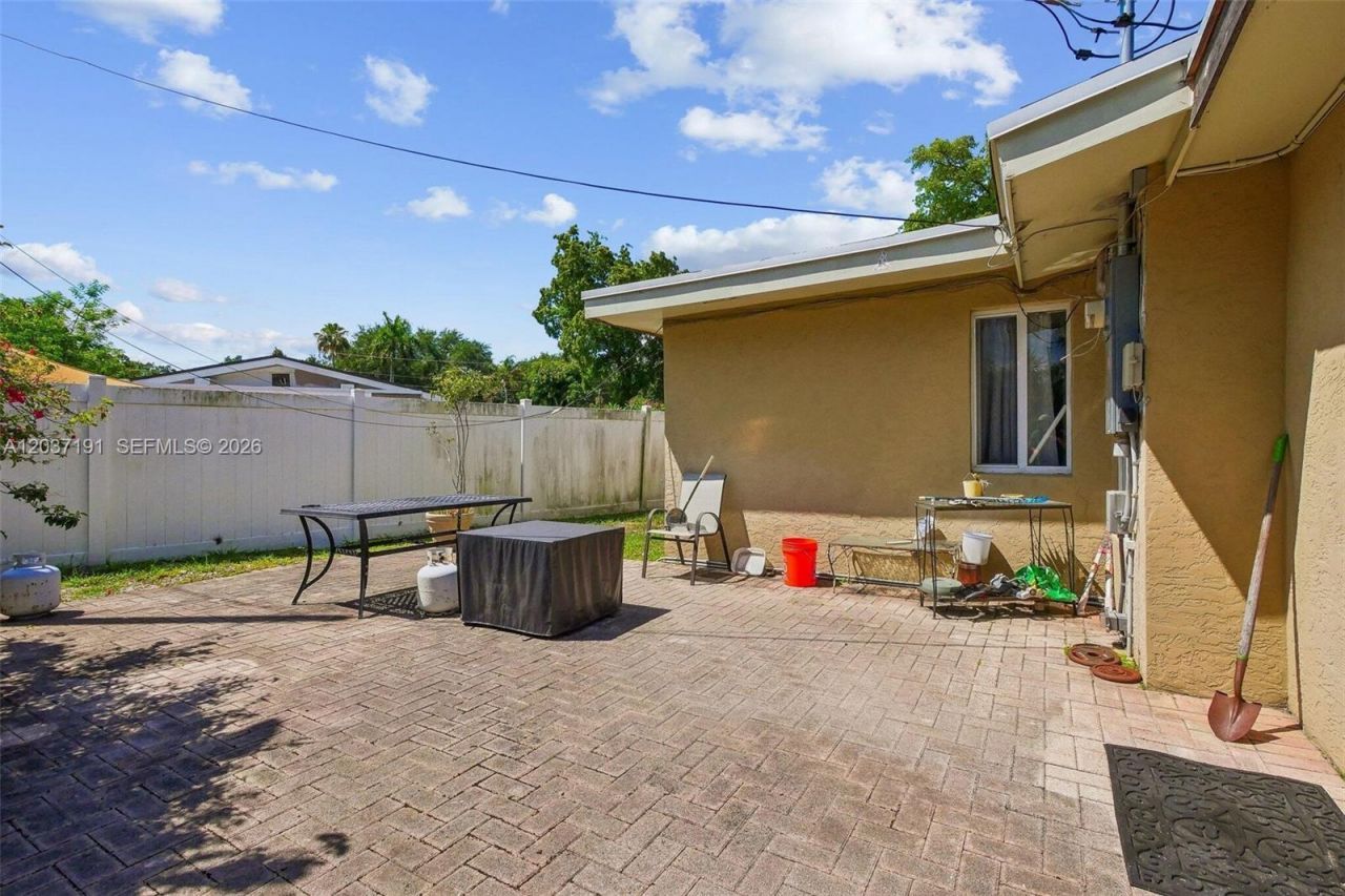 401 S 57th Ter, Hollywood, FL 33023 Photo