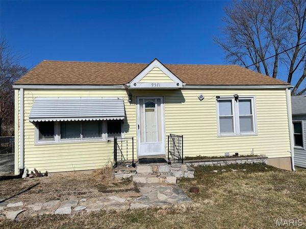 9571 Pagewood Avenue , Overland, MO 63114