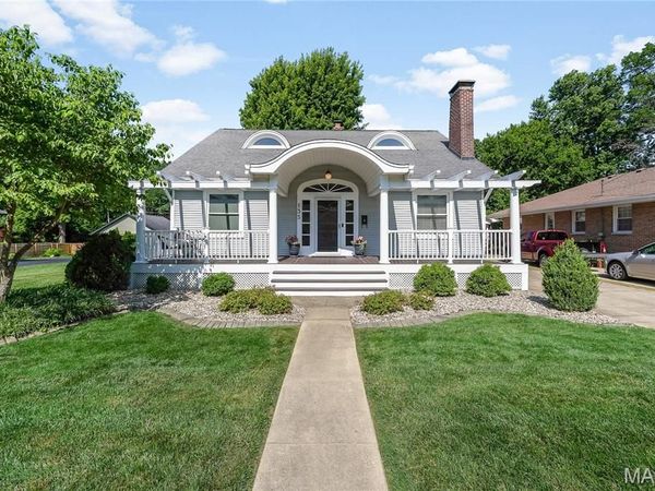 135 Helen Place, Collinsville, IL 62234