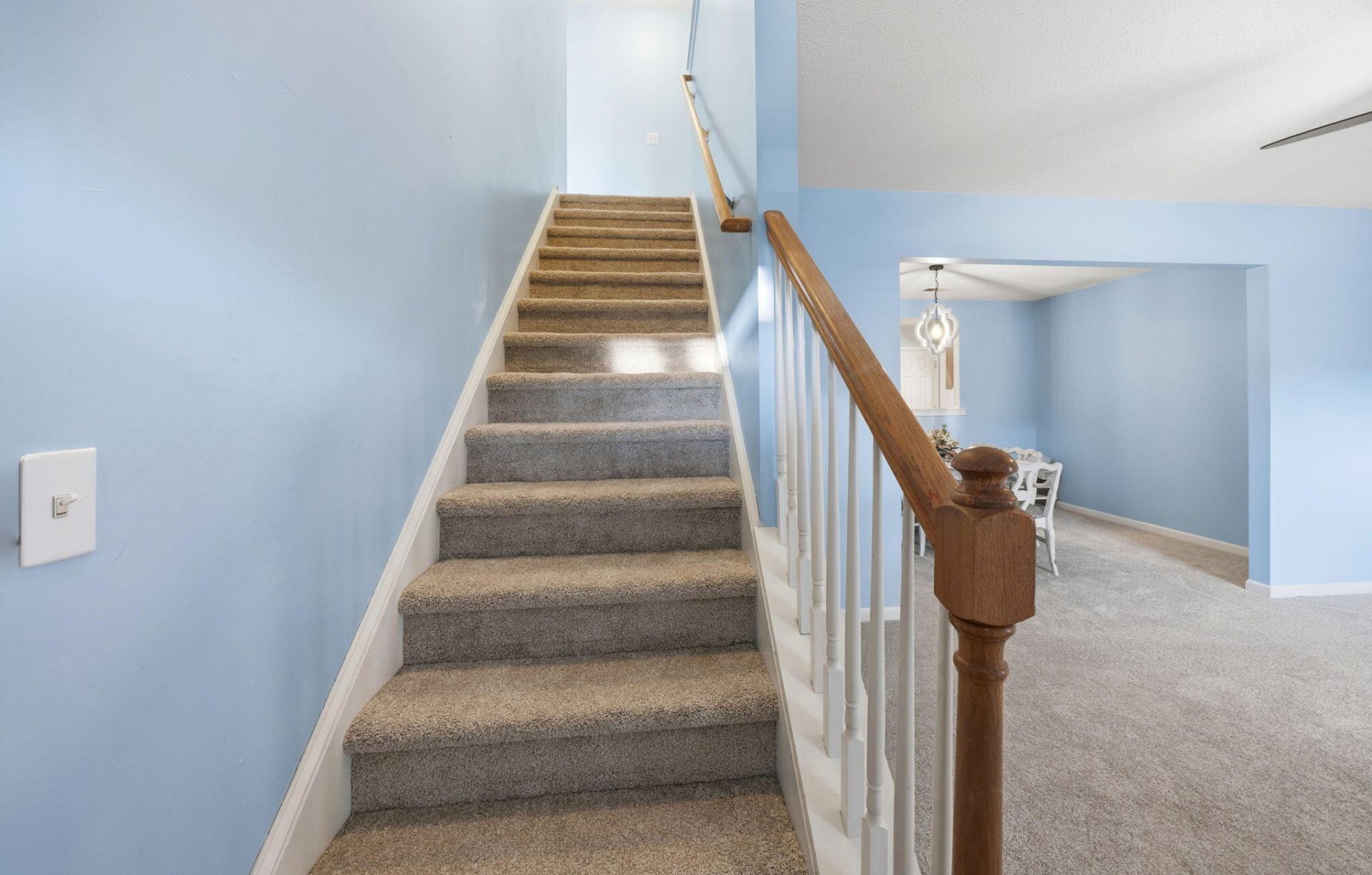 411 Aberdeen Circle Photo 5