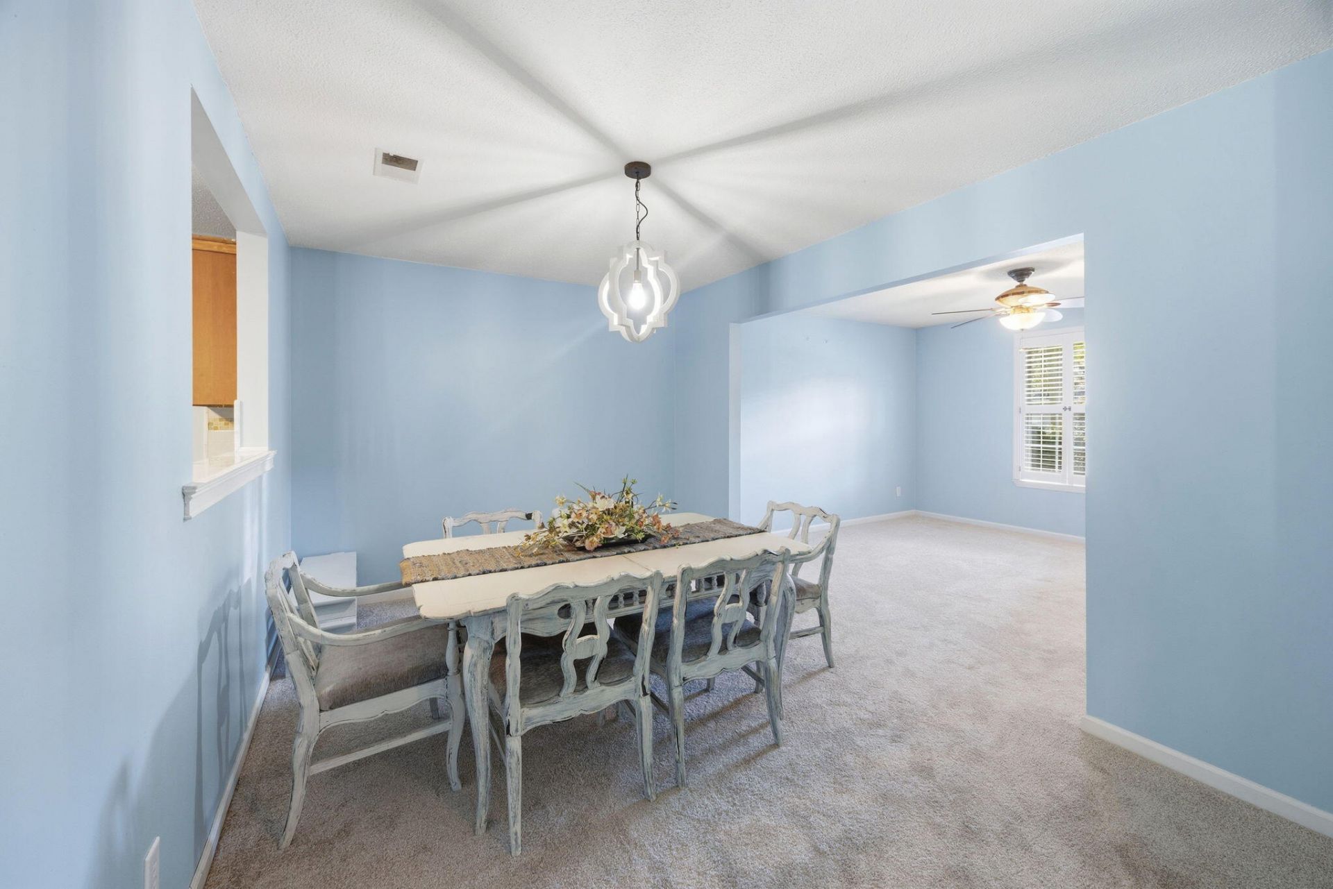411 Aberdeen Circle Photo 9